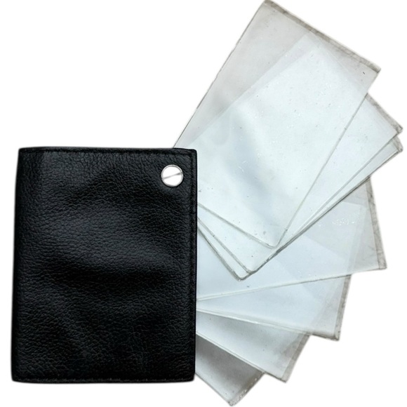 Wilsons Leather Black Bifold Credit Card Holder | 10 Card Slots - Picture 4 of 7